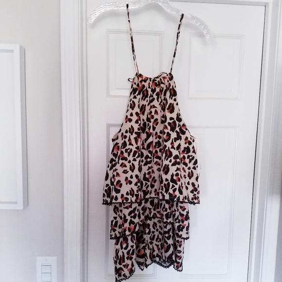 NEW UO Keyhole Tiered Leopard Print Romper - Picture 5 of 5